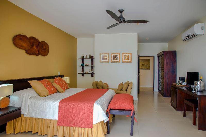 Deluxe Beachfront Room,1277857201:JPEG
